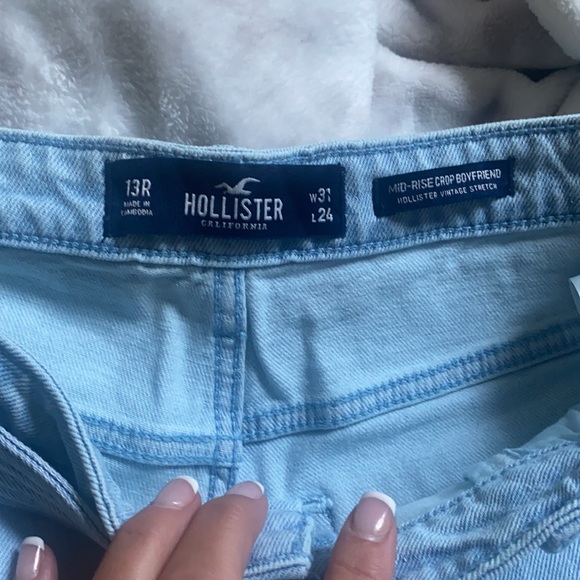 Brand new never worn HOlliSTER mid rise crop bf VS - Picture 7 of 7